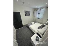 Modern 1 Bed City Centre Apartment - Apartments