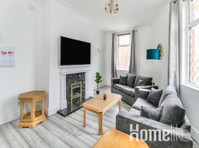 Merseyside Contractor Friendly Home - 公寓