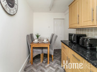 Merseyside Contractor Friendly Home - 公寓