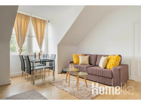 Lovely and central 2 bedroom flat, centrally located - 	
Lägenheter