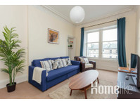 Delightful 2 bedroom apartment in Leith - 	
Lägenheter
