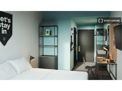 Executive-Zimmer mit Queensize-Bett in einer Residenz in… - Zu Vermieten