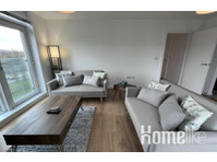 2 Bedroom in Glasgow - Apartments