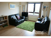 Beautiful 2 bedroom flat for 4 people - Asunnot