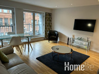 Spacious 2 Bedroom Apartment - Byty