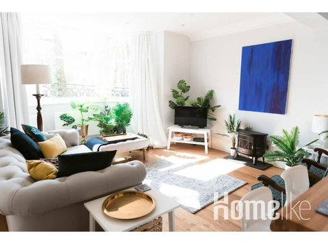 Stunning flat, in the incredible West End - 아파트