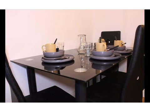 Apartments 4 – Quality Serviced Apartment - Wohnungen