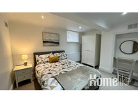 Exclusive 1 Bedroom Retreat in Bicester - Appartamenti