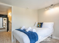 Renovated Apartment in the Centre of Canterbury - குடியிருப்புகள்  