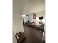 Flatio - all utilities included - London Bridge: Double bed… - WGs/Zimmer