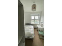 Flatio - all utilities included - Sunny double bedroom in… - Общо жилище