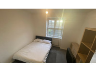 Flatio - all utilities included - Spacious Room in Borough… - WGs/Zimmer