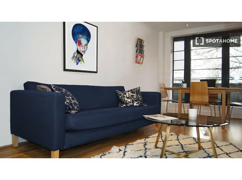 Room in a shared 2-bedroom flat for rent in Bunhill, London - For Rent