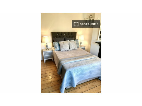 Chambre dans un appartement partagé à louer à Londres - À louer