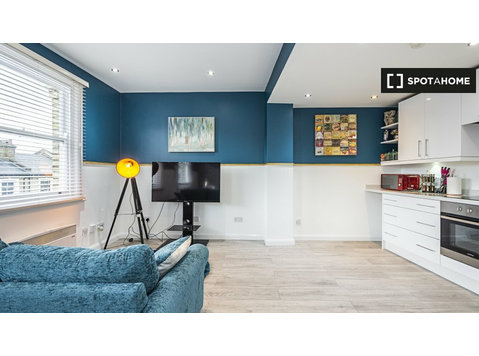 Apartamento de 1 dormitorio en alquiler en Kilburn, Londres - Pisos