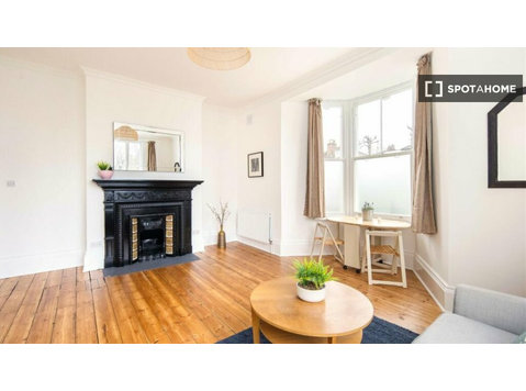 Apartamento de 1 quarto para alugar em Londres, Londres - Apartamentos