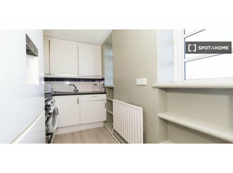 1-bedroom apartment for rent in Mornington Court, London - Apartmány