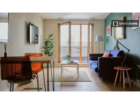 New Era Estate, Londra'da kiralık 1 yatak odalı daire - Apartman Daireleri