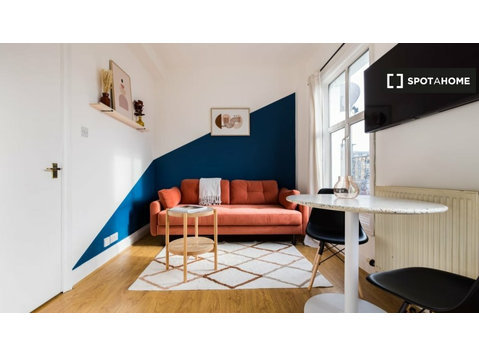 1-bedroom apartment for rent in Shepherd'S Bush, London - Korterid