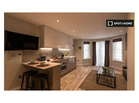 Apartamento de 1 quarto para alugar em West Hampstead,… - Apartamentos