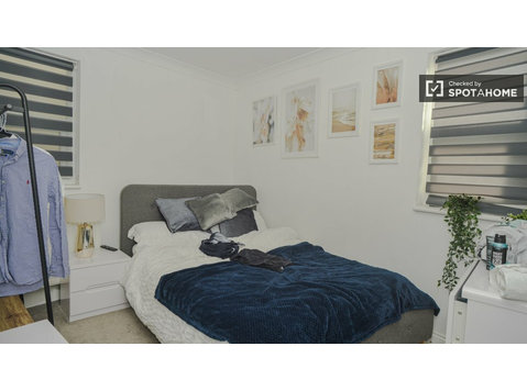 Appartamento con 2 camere da letto in affitto a Greenwich,… - Appartamenti