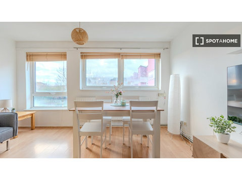 Apartamento de 2 quartos para alugar em Livesey, Londres - Apartamentos