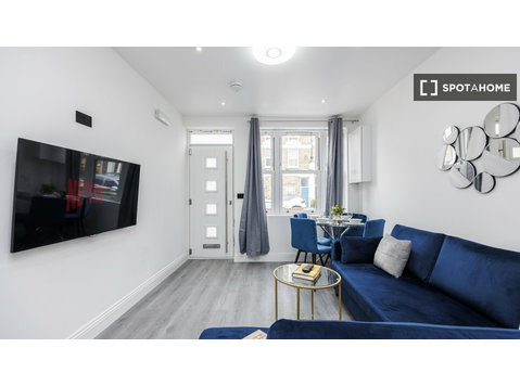 2-bedroom apartment for rent in London - Apartments