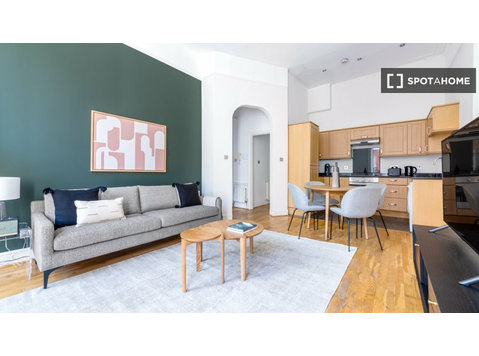 2-bedroom apartment for rent in London, London - Apartments