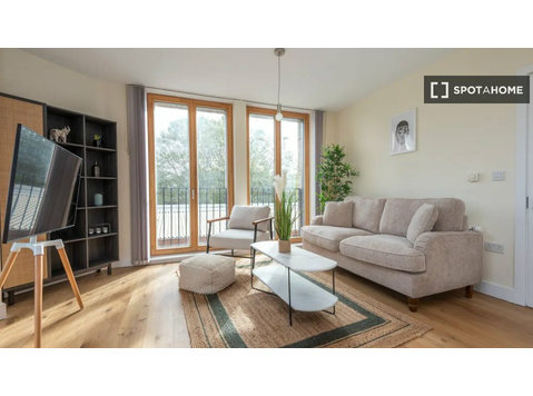 Appartement de 2 chambres à louer à Norland, Londres - Appartements