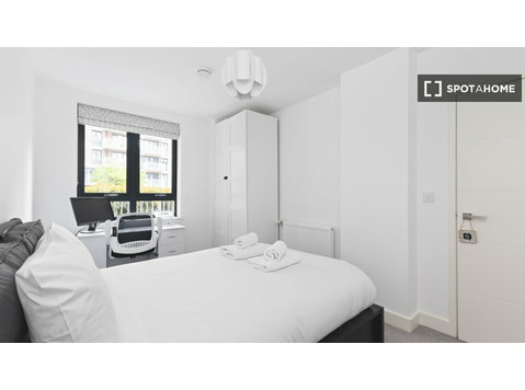Apartamento de 2 dormitorios en alquiler en Park Royal,… - Pisos