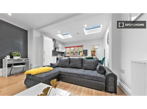 Apartamento de 2 habitaciones en alquiler en Peckham,… - Pisos
