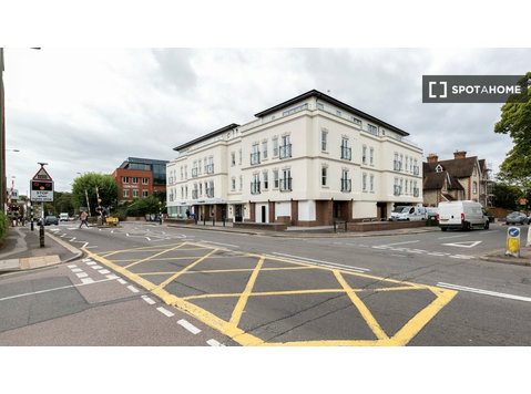 Apartamento de 2 habitaciones en alquiler en Reigate Hill - Pisos