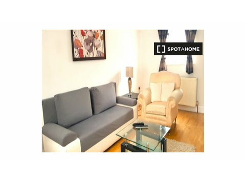 Apartamento de 2 habitaciones en alquiler en… - Pisos