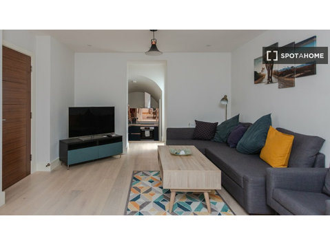 Appartamento con 2 camere da letto in affitto a Warwick,… - Appartamenti