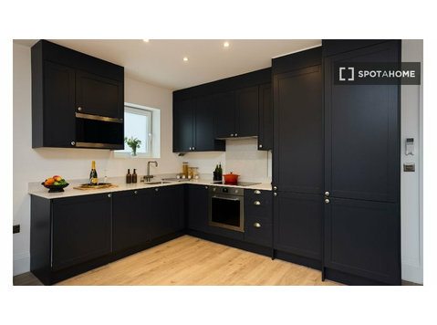 2-bedroom apartment for rent in Wembley, London - Apartments