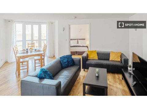 2-bedroom apartment for rent in Whitechapel, London - Апартаменти