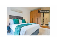 2-bedroom flat for rent in Queenstown, London