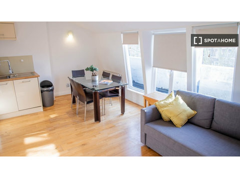 2-pokojowe mieszkanie do wynajęcia w City of Westminster w… - Mieszkanie