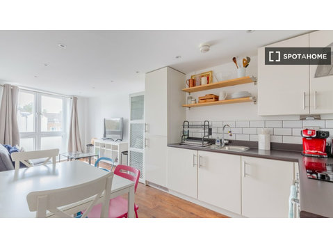 Casa con 2 camere da letto in affitto a Dalston, Londra - Appartamenti