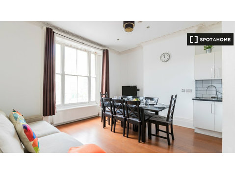 Apartamento de 3 quartos para alugar em Camden Town, Londres - Apartamentos