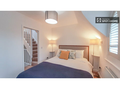 Londra'da kiralık 3 yatak odalı daire - Apartman Daireleri