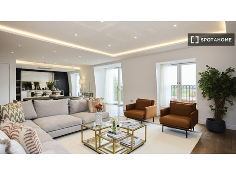 Apartamento de 3 quartos para alugar em The Lancasters,… - Apartamentos