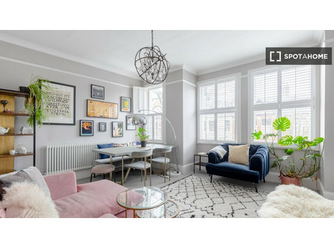 Apartamento de 3 habitaciones en Wandsworth Common, Londres - Pisos