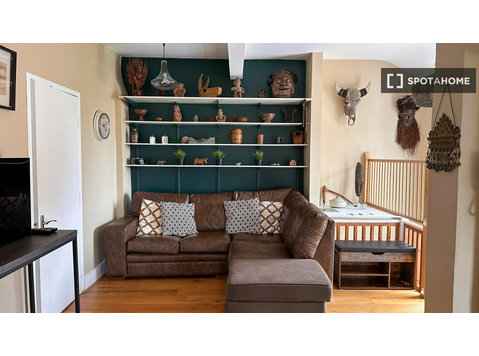3-bedroom apartment to rent near Hampstead High Street - 아파트
