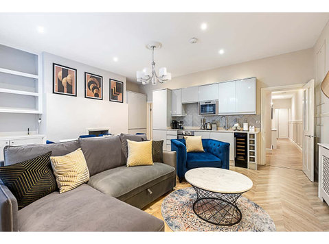 Beautiful Two Bedroom Abode in Notting Hill - 아파트