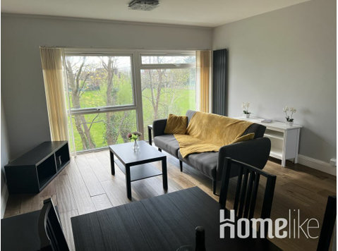 Bright and modern 2 bed apartment in West London - Mieszkanie