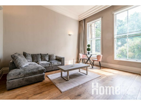 Canal Crescent Charm Flat with Stunning Views, Little Venice - Apartamente