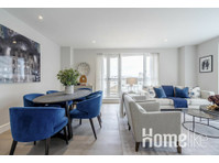 Canary Wharf- Interior Designed 2 Bedroom flat - Appartamenti