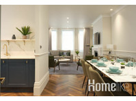 Elegant 2 bedroom apartment in Mayfair - דירות