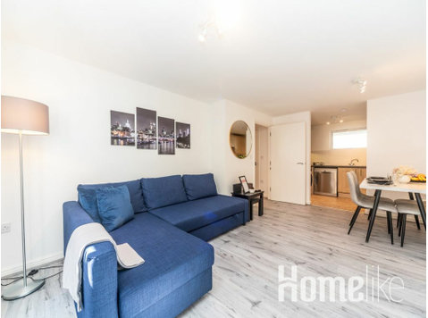 Fresh and Stylish Central Flat With Parking and Garden - Dzīvokļi